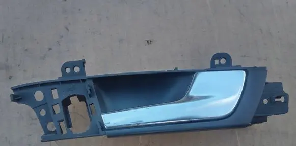 Audi A3 S3 A3 Sportback 8P Front door interior handle 8P4837020D