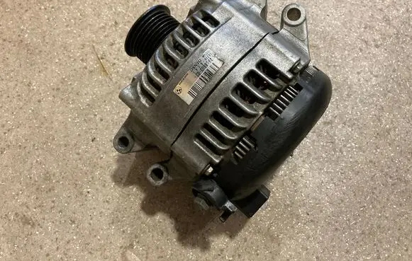 BMW M4 F82 F83 Generator/alternator 7848603