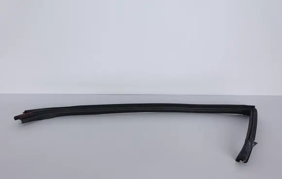 Ferrari F12 Berlinetta Rubber seal front coupe door window 83370100
