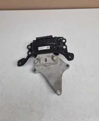 Skoda Superb B8 (3V) Engine mount bracket 5Q0199555AC