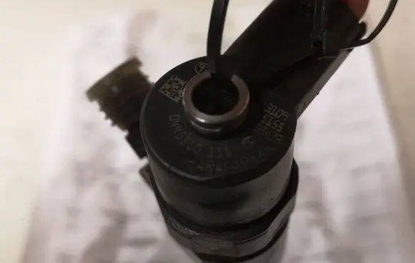 Alfa Romeo 159 Fuel injector 0445110111