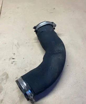 Audi A7 S7 4G Intercooler hose/pipe 4G0145737R