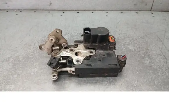 Alfa Romeo 156 Front door lock 