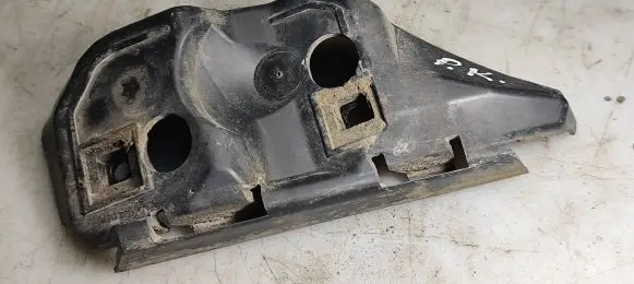 Volvo V50 Front bumper mounting bracket 30655874