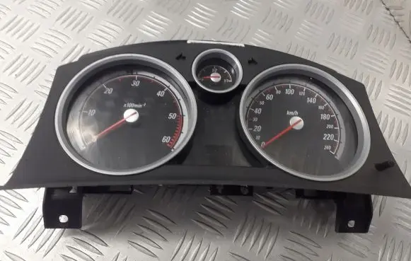 Opel Zafira B Tachometer 13225972