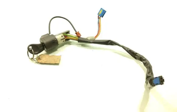 Peugeot 206 Ignition lock 9641551180
