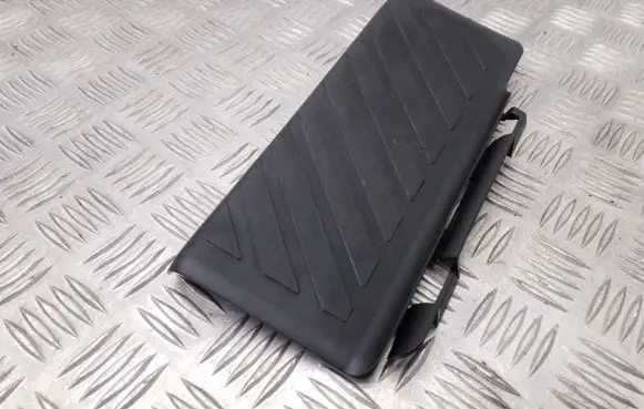 Volkswagen Golf VII Foot rest pad/dead pedal 5Q1864777C