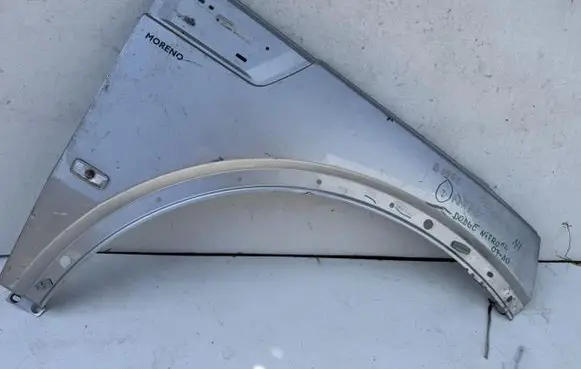 Dodge Nitro Fender