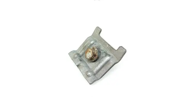 Battery bracket