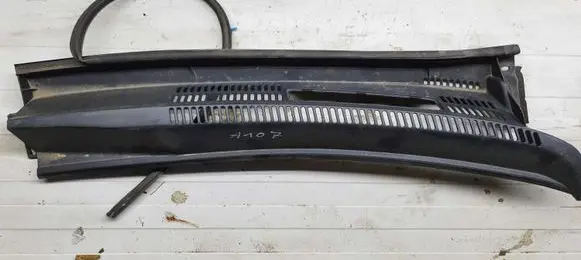Toyota Prius (XW20) Wiper trim 5570847080