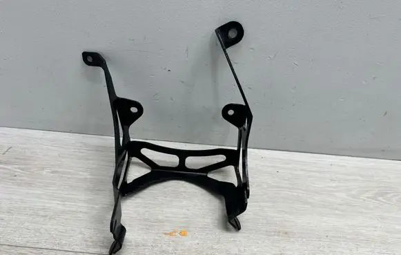 Porsche Cayenne (92A) Power steering pump mounting bracket 7P0423380 95831438000