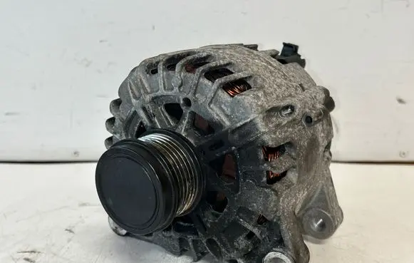 Citroen C4 II Picasso Generator/alternator 9810527180 FG18T145 2624328C