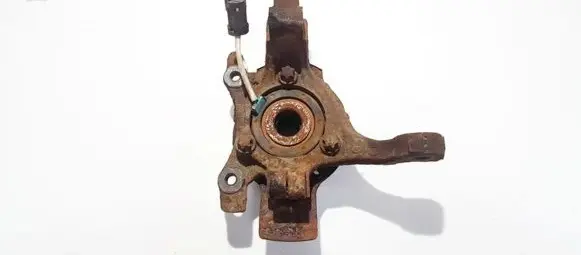 Opel Zafira A Front wheel hub 13155048