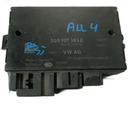 Volkswagen Golf VII Trunk lid opening control unit