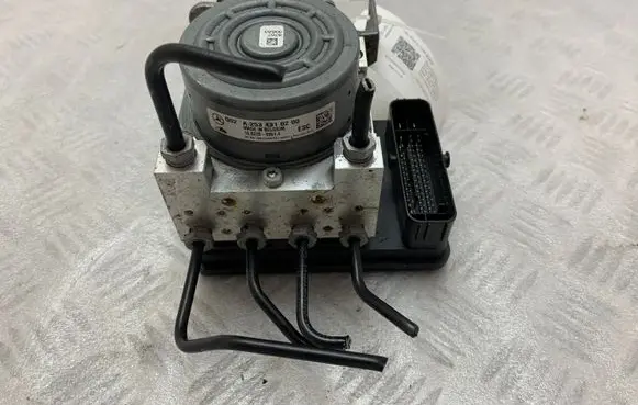 Mercedes-Benz GLC X253 C253 ABS Pump A2539011400
