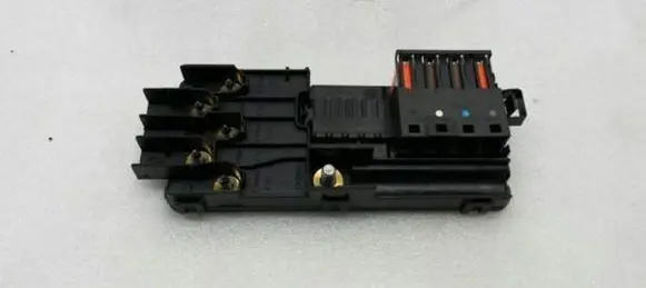 Mercedes-Benz GL X164 Fuse module A1645450201