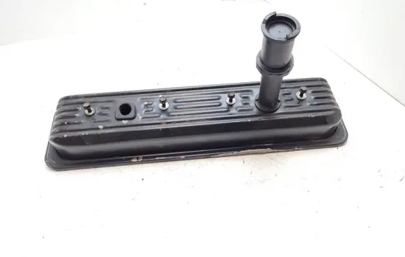 Chevrolet Tahoe Rocker cam cover 