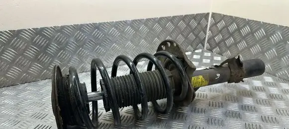 Volvo XC60 Front shock absorber with coil spring 8G9118K001NAE