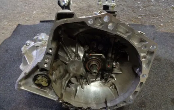 Toyota Aygo AB40 Manual 5 speed gearbox 20TT553866601
