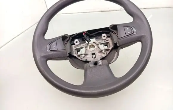 Opel Movano B Steering wheel 484300032R