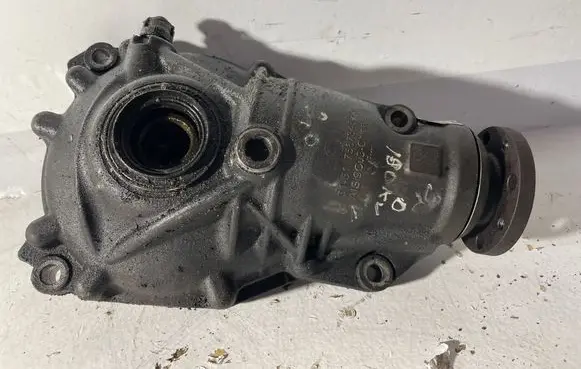BMW 3 F30 F35 F31 Front differential 7567345