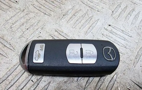 Mazda 6 Ignition key/card 2011DJ5486 SE13E01 CAAA35A
