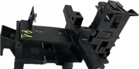 Chevrolet Volt II Engine control unit holder 84404387