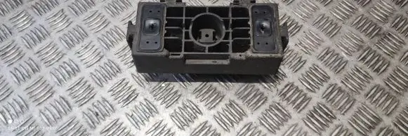 Mercedes-Benz CLS C218 X218 Jacking socket point A2046900009