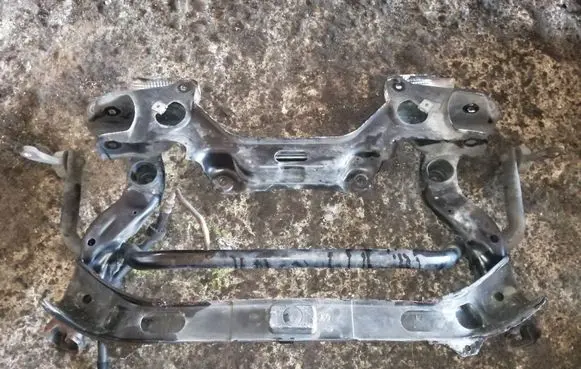 Mercedes-Benz E W211 Front subframe