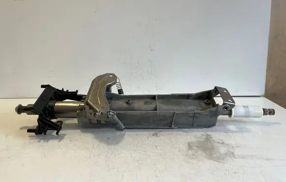 BMW X3 F25 Steering wheel axle 666796 6854045