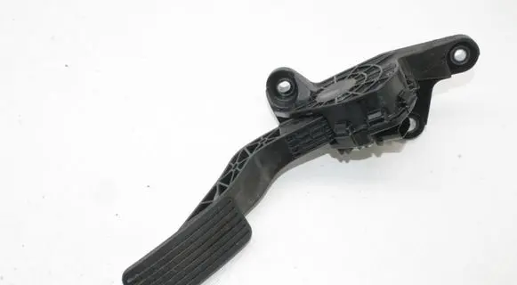 KIA Niro Accelerator throttle pedal 32700AT800