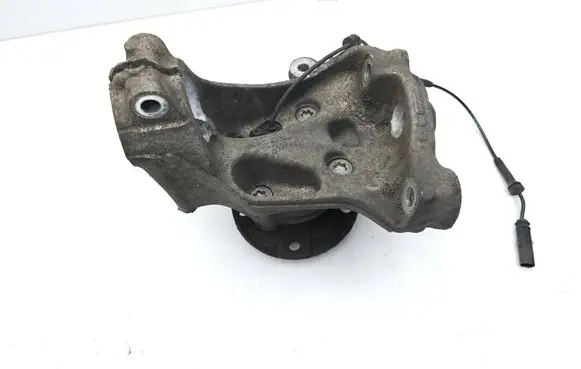 BMW 4 F32 F33 Front wheel hub spindle knuckle 6799098