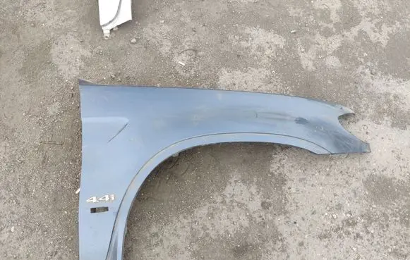 BMW X5 E53 Fender