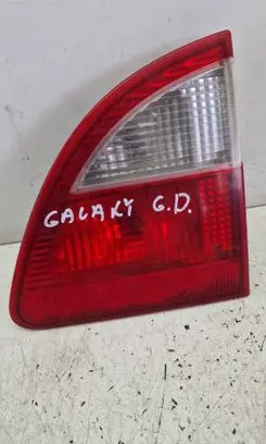 Tailgate rear/tail lights