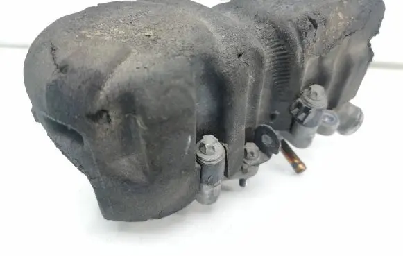 Mercedes-Benz B W245 Breather valve A6400101162 0928402058