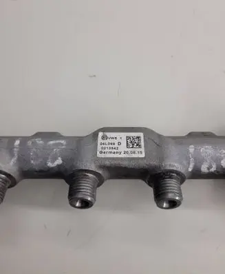 Audi Q5 SQ5 Fuel main line pipe 057130764AB 0281006075 30153062