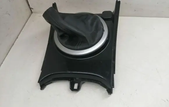 Mazda CX-7 Gear shifter surround trim plastic EH6464341 K3006