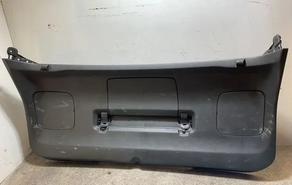 Opel Grandland X Tailgate trim YP00036177