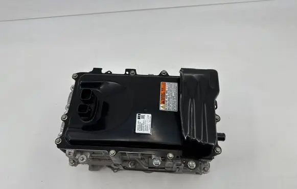 Toyota Yaris XP210 Voltage converter inverter G9200K0011