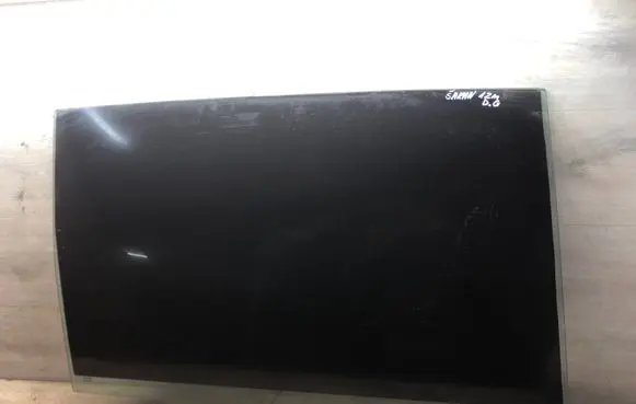 Volkswagen Sharan Rear door window glass 7N0845206 43R000023 E000259