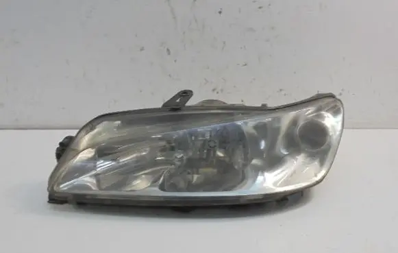 Mercedes-Benz 306 Headlight/headlamp 88203990G