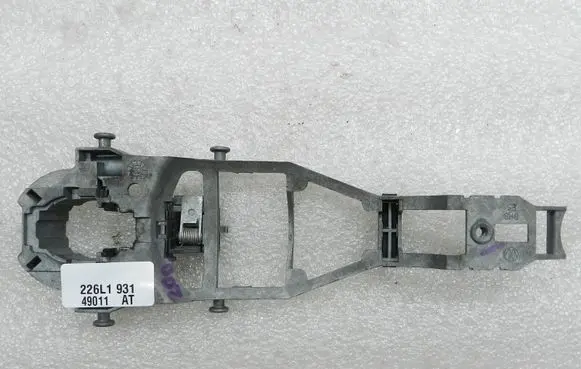 Volkswagen Golf V Front door exterior handle/bracket 1K0837885A 1K0837885