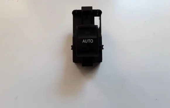 Toyota Prius (XW30) Electric window control switch 192801