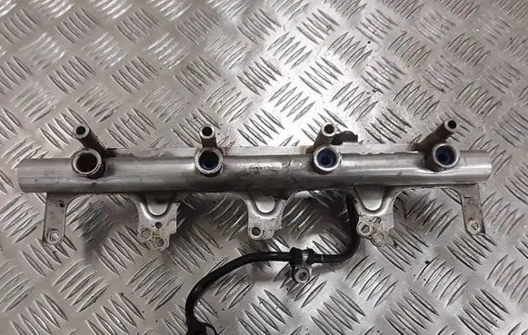 Audi TT TTS Mk2 Fuel main line pipe 06f133317 290090276