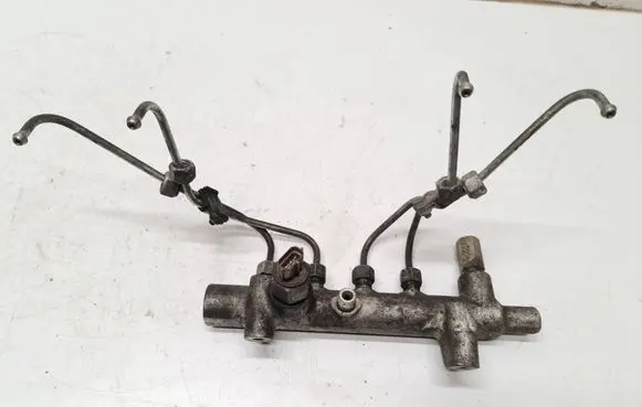 Opel Meriva A Fuel main line pipe