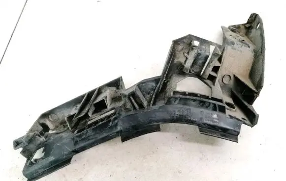 Volkswagen Golf Plus Rear bumper mounting bracket 5M0807394A