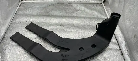 Chrysler Voyager Cabin air duct channel 13242032 327763967