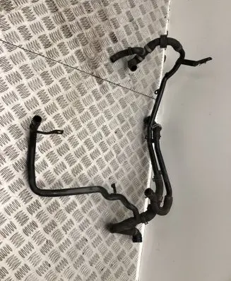 Volkswagen Golf VII Engine coolant pipe/hose 5Q0122073R