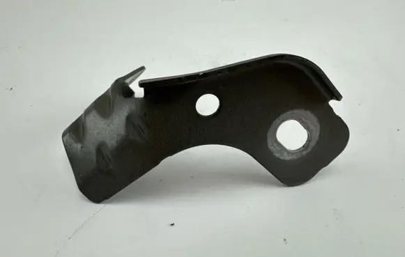 Audi A3 8Y Fender mounting bracket 8Y0821472A