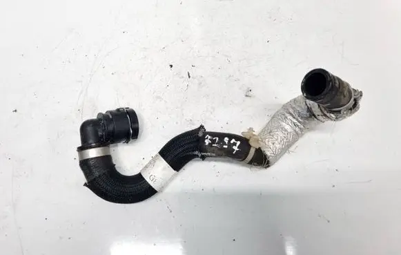 Land Rover Range Rover Evoque L551 Engine coolant pipe/hose L8D28D198AB L8D2-8D198-AB